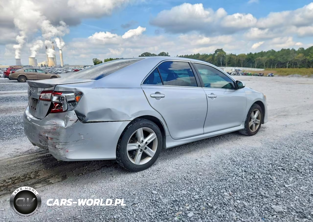 2014 Toyota Camry Se VIN:4T1BF1FK1EU452895 - 3