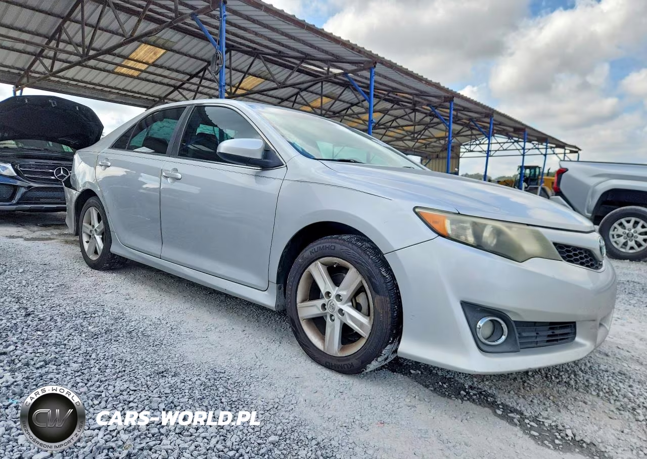 2014 Toyota Camry Se VIN:4T1BF1FK1EU452895 - 4