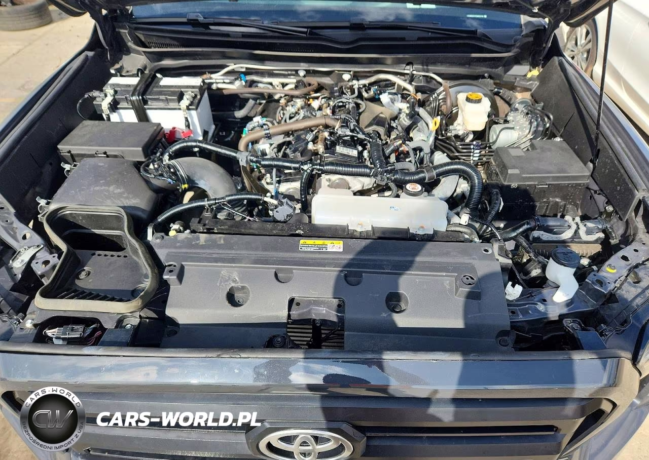 2025 Toyota Tacoma 2Wd Sr5 VIN:3TMKB5FN7SM052700 - 11