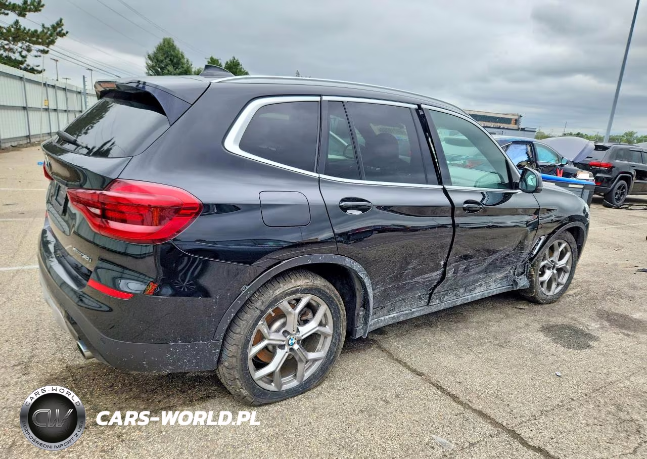 2021 BMW X3 xDrive30I VIN:5UXTY5C08M9F12607 - 3