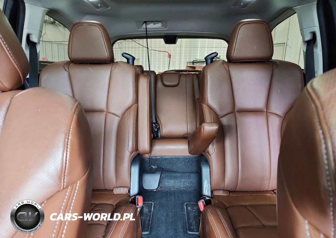2020 Subaru Ascent Touring VIN:4S4WMARD3L3438326 - 10