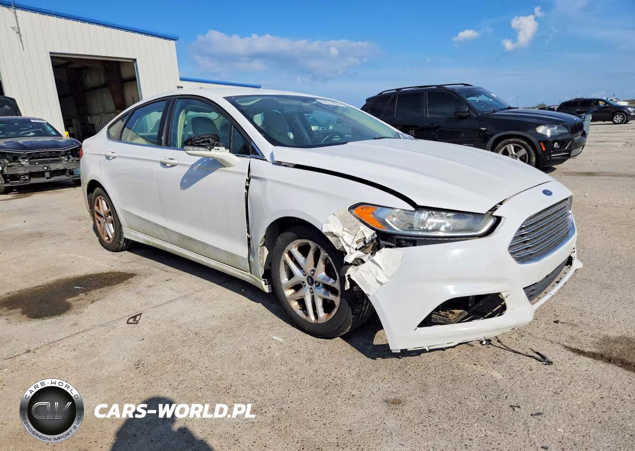 2014 Ford Fusion Se VIN:1FA6P0H79E5352503 - 4