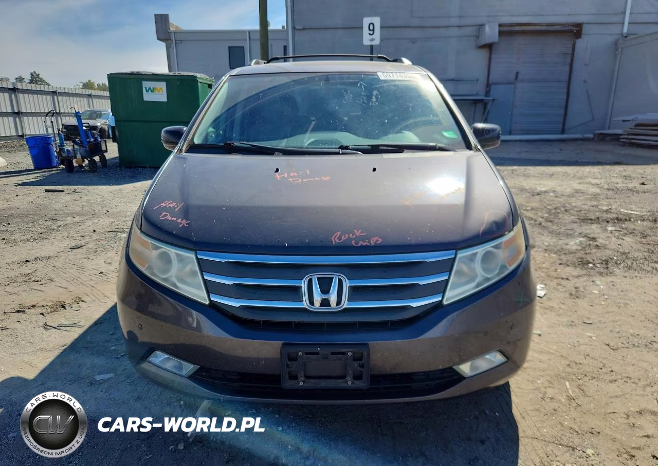 2013 Honda Odyssey Touring VIN:5FNRL5H94DB011539 - 5