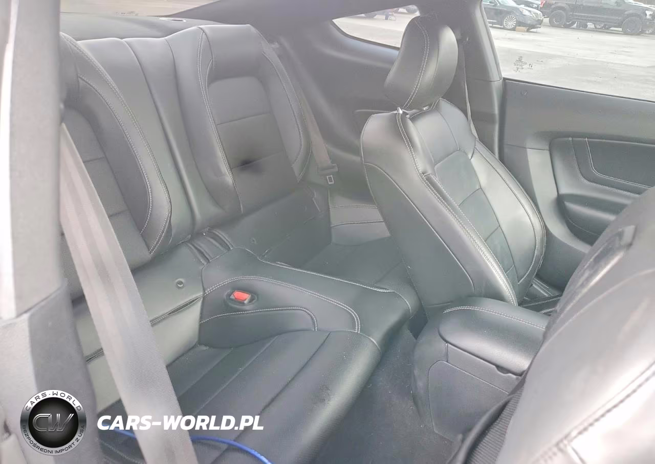 2022 Ford Mustang VIN:1FA6P8TH5N5112198 - 10