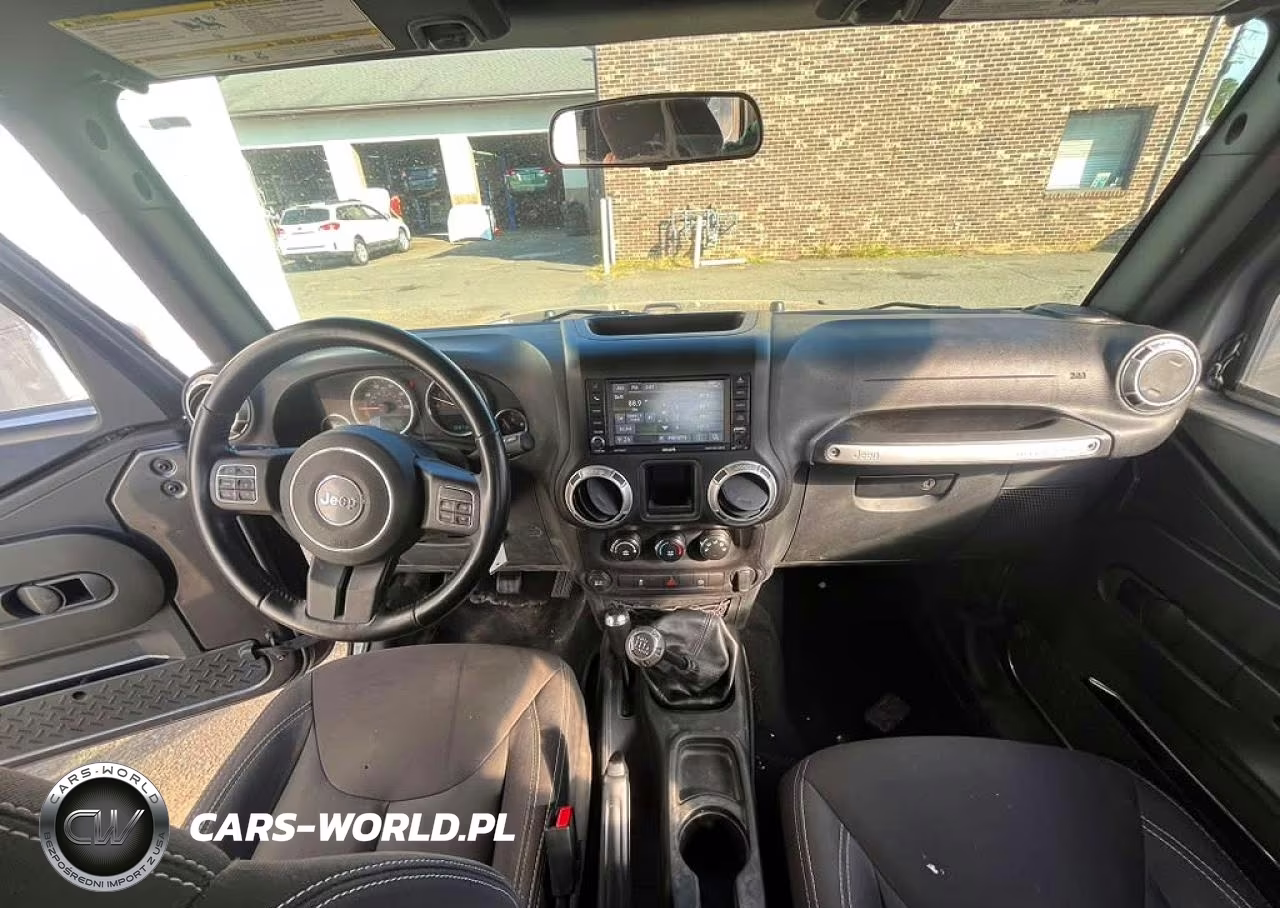 2017 Jeep Wrangler Rubicon VIN:1C4BJWCG5HL509318 - 7