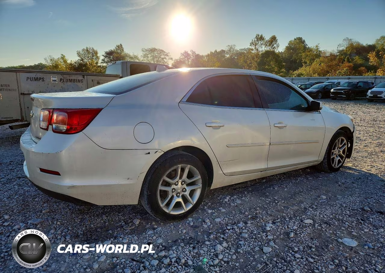 2014 Chevrolet Malibu 1Lt VIN:1G11C5SLXEF248933 - 3
