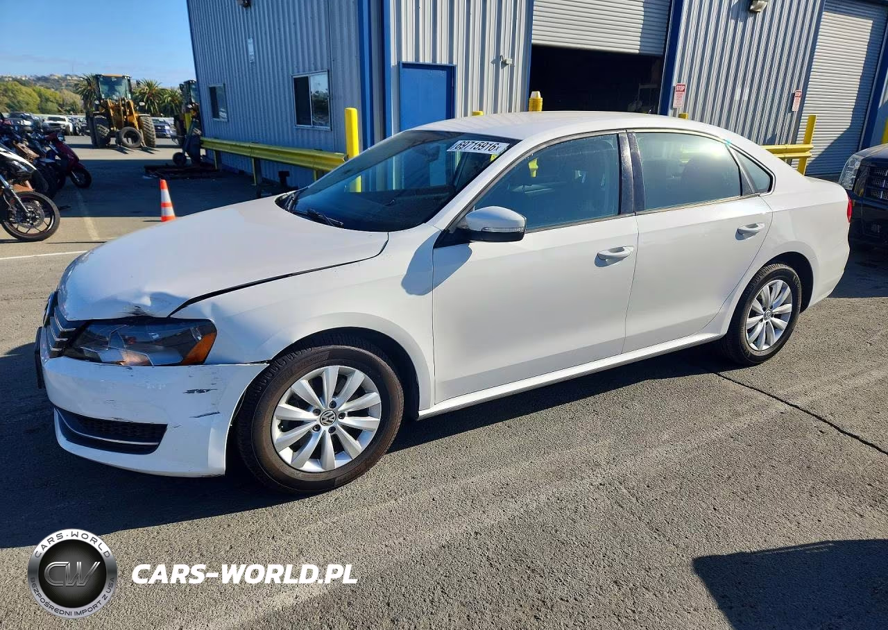 2013 Volkswagen Passat S – zdjęcie 1 z 12
