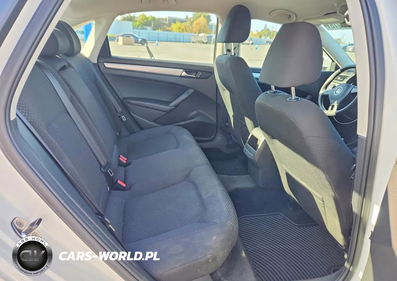 2013 Volkswagen Passat S VIN:1VWAP7A36DC023270 - 10