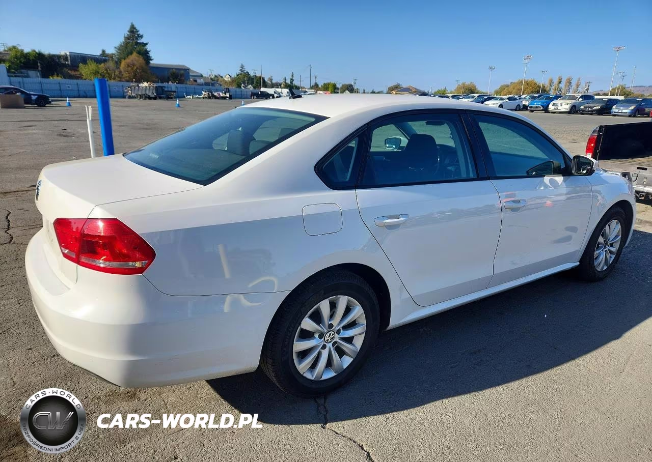2013 Volkswagen Passat S VIN:1VWAP7A36DC023270 - 3
