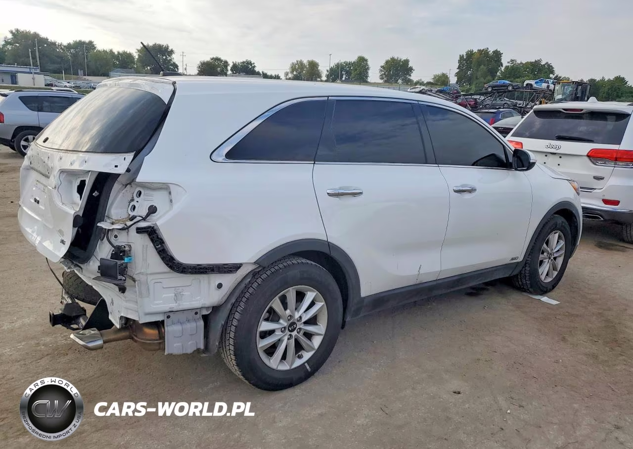 2019 Kia Sorento Lx V6 VIN:5XYPGDA52KG464237 - 3
