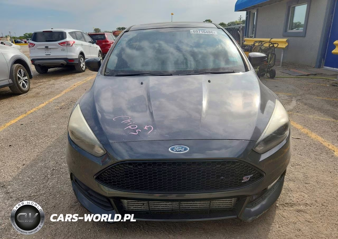 2018 Ford Focus VIN:1FADP3L92JL229780 - 5