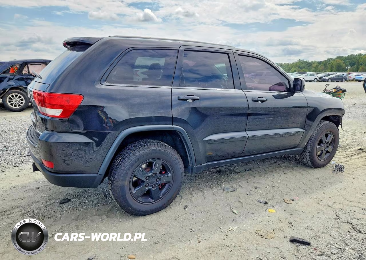 2012 Jeep Grand Cherokee Laredo VIN:1C4RJFAG8CC246168 - 3