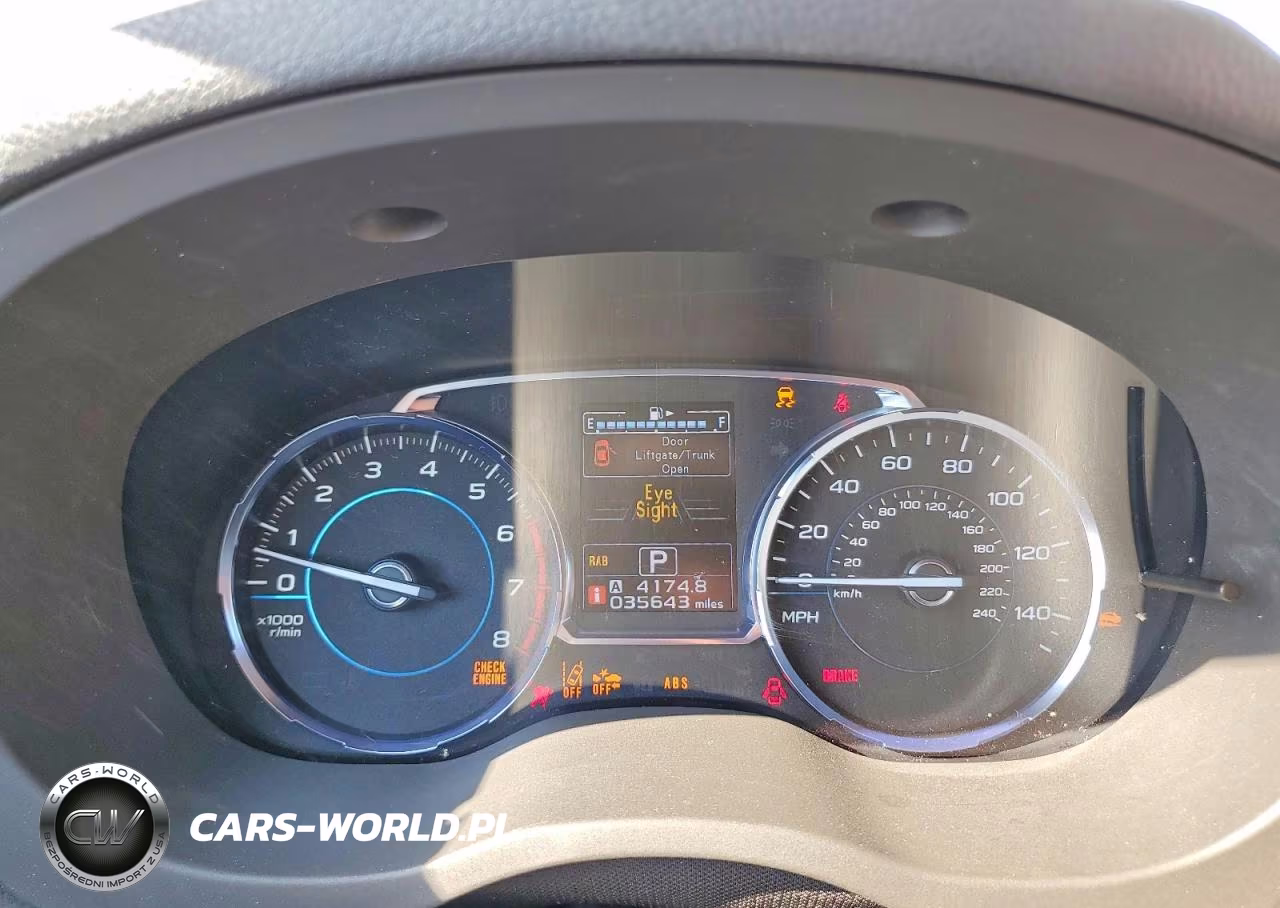 2018 Subaru Forester 2.5I Touring VIN:JF2SJAWC1JH442156 - 9
