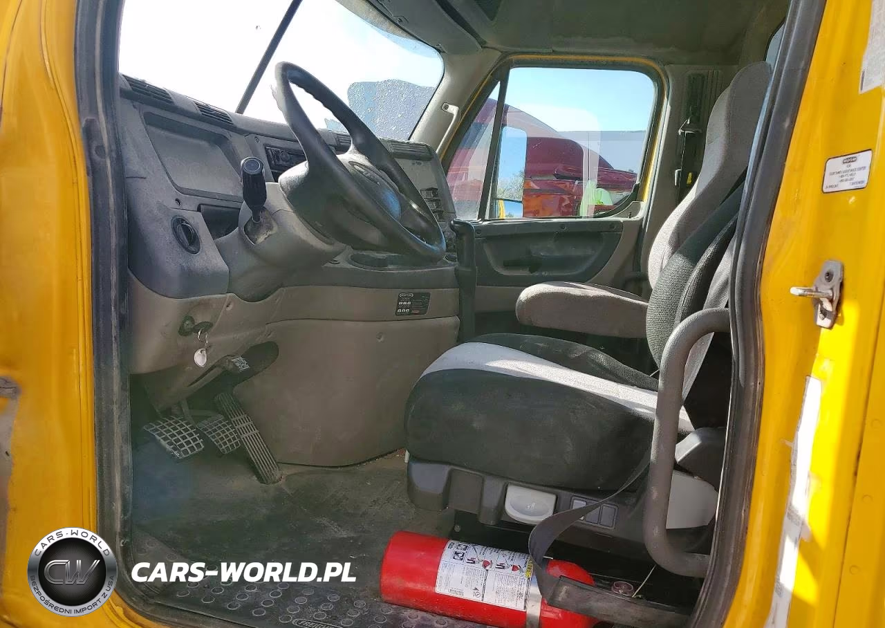 2013 Freightliner Cascadia Semi Truck VIN:1FUJGEDV2DSBU5095 - 7