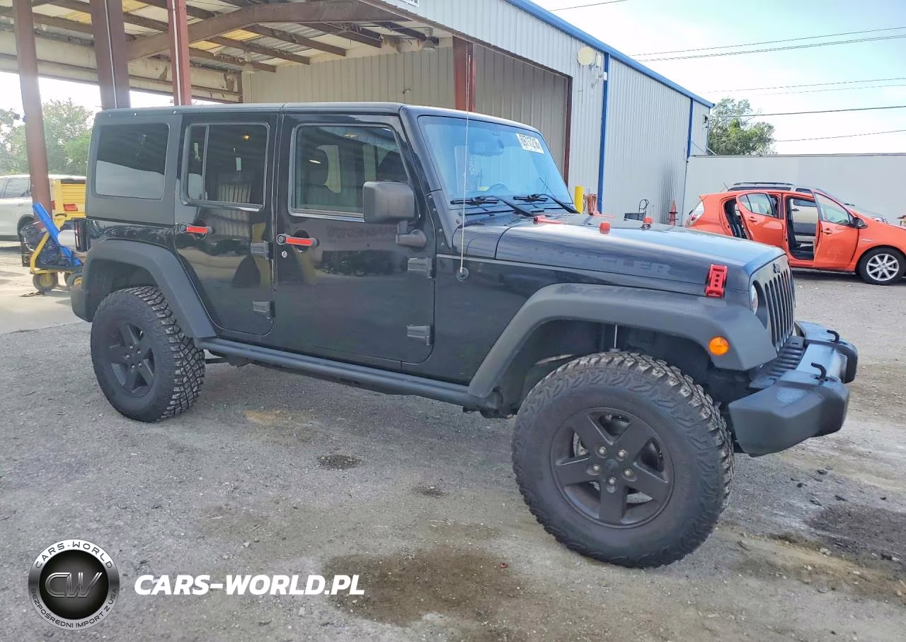 2016 Jeep Wrangler Unlimited Sport VIN:1C4BJWDG7GL102081 - 4