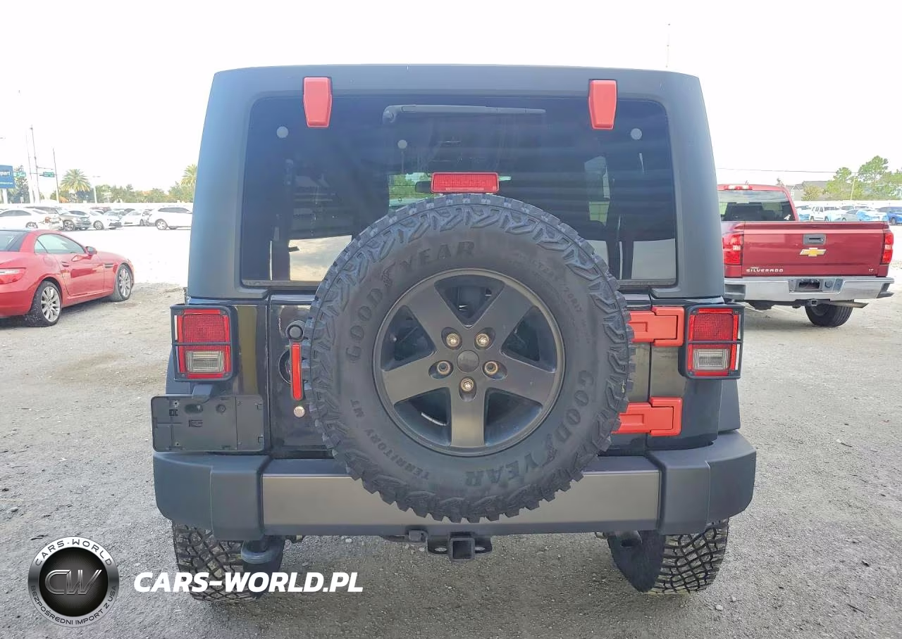 2016 Jeep Wrangler Unlimited Sport VIN:1C4BJWDG7GL102081 - 6