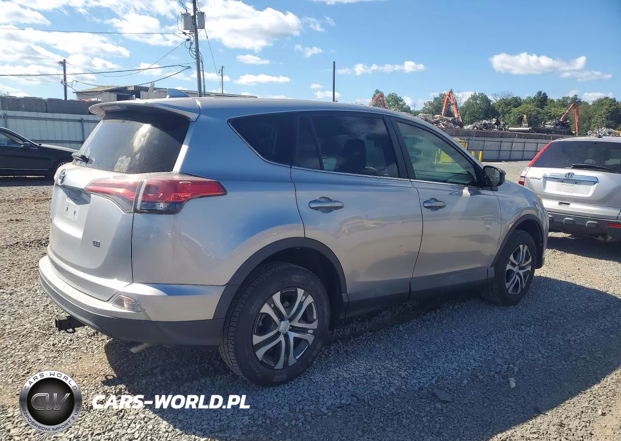 2017 Toyota Rav4 Le VIN:2T3ZFREV2HW403466 - 3
