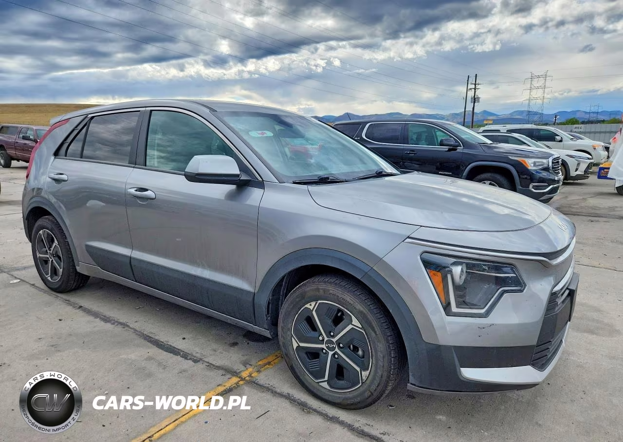 2023 Kia Niro Lx VIN:KNDCP3LE1P5061209 - 4