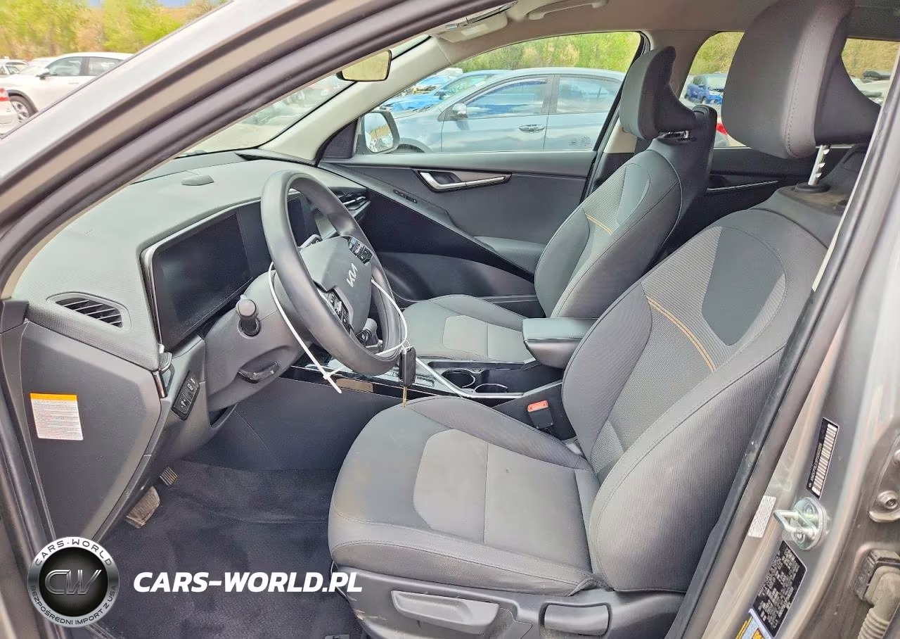 2023 Kia Niro Lx VIN:KNDCP3LE1P5061209 - 7