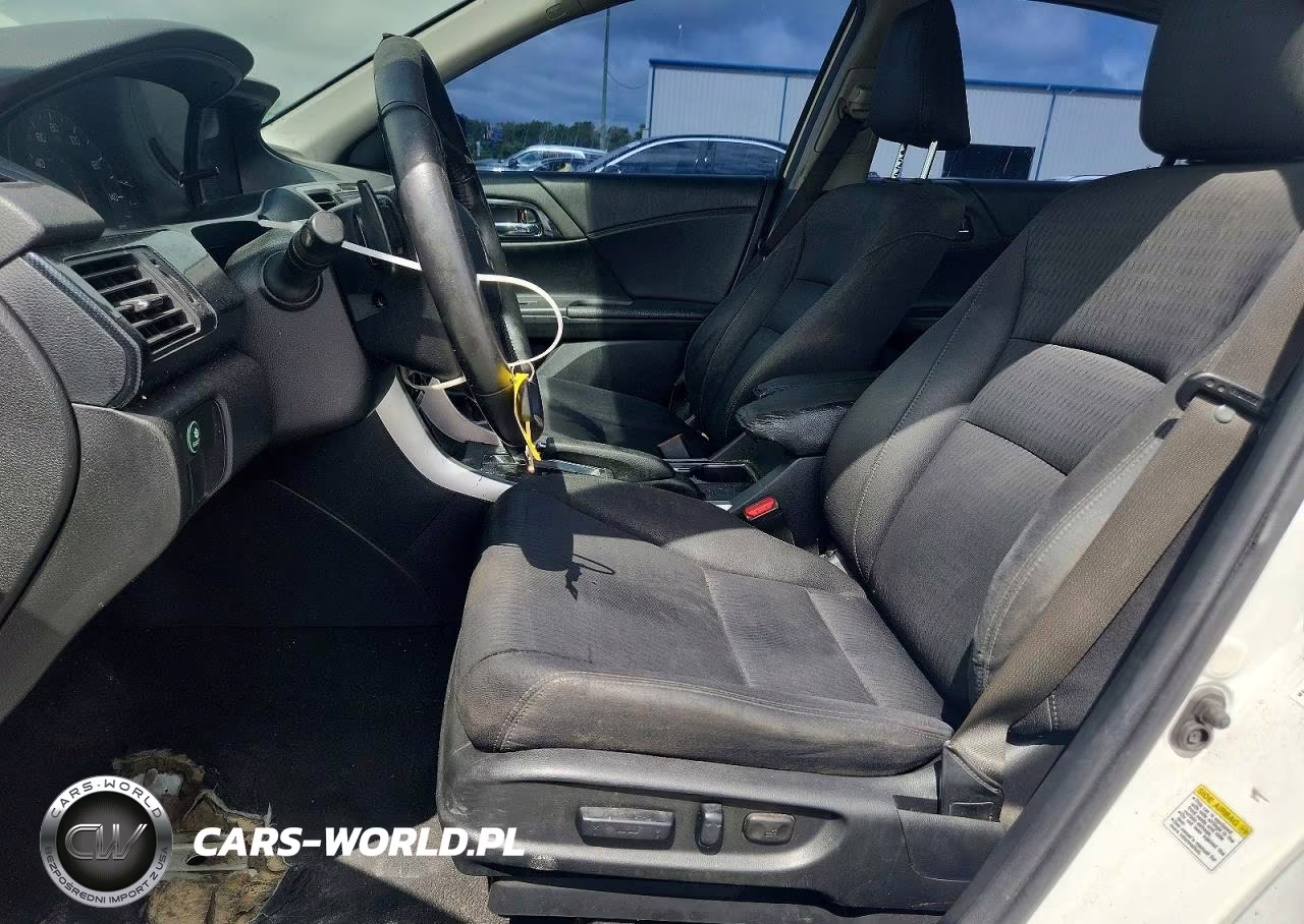 2015 Honda Accord Sport VIN:1HGCR2F53FA008227 - 7