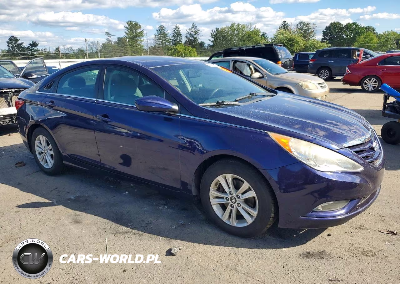 2013 Hyundai Sonata Gls VIN:5NPEB4AC8DH610575 - 4