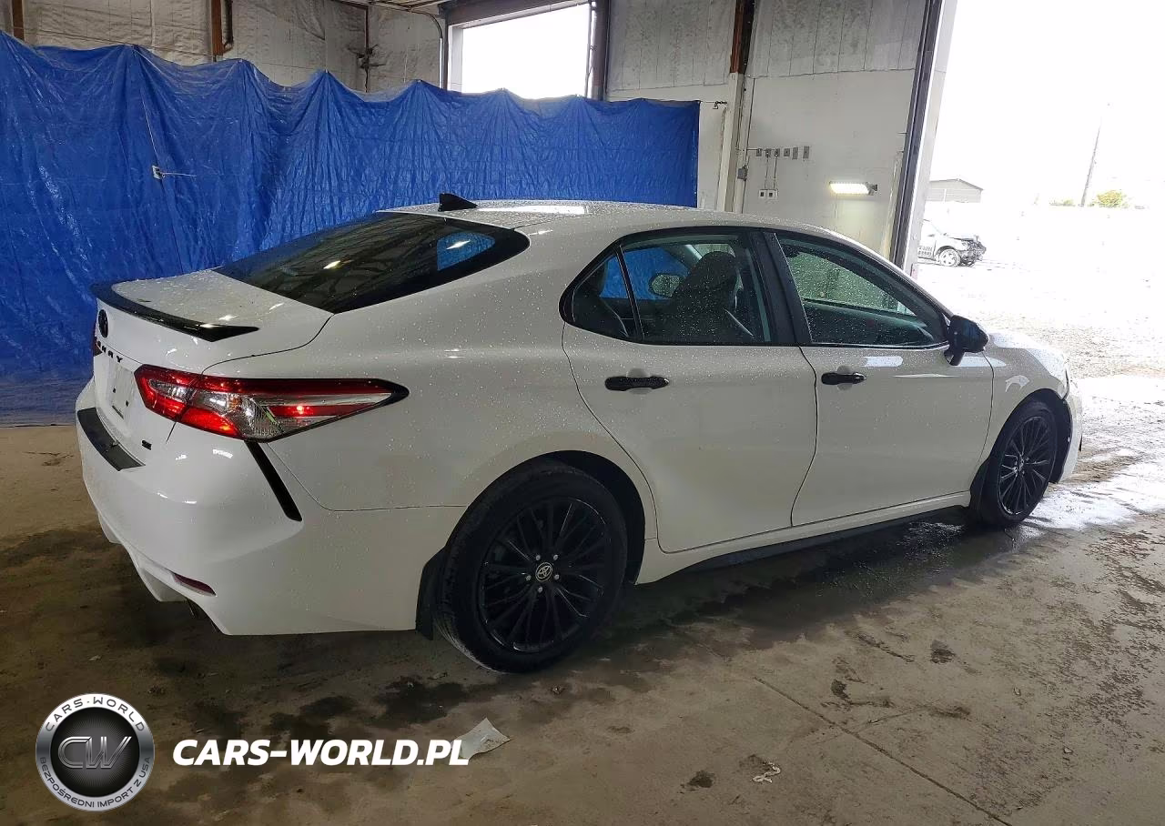 2020 Toyota Camry Se Nightshade VIN:4T1G11AK7LU374714 - 3