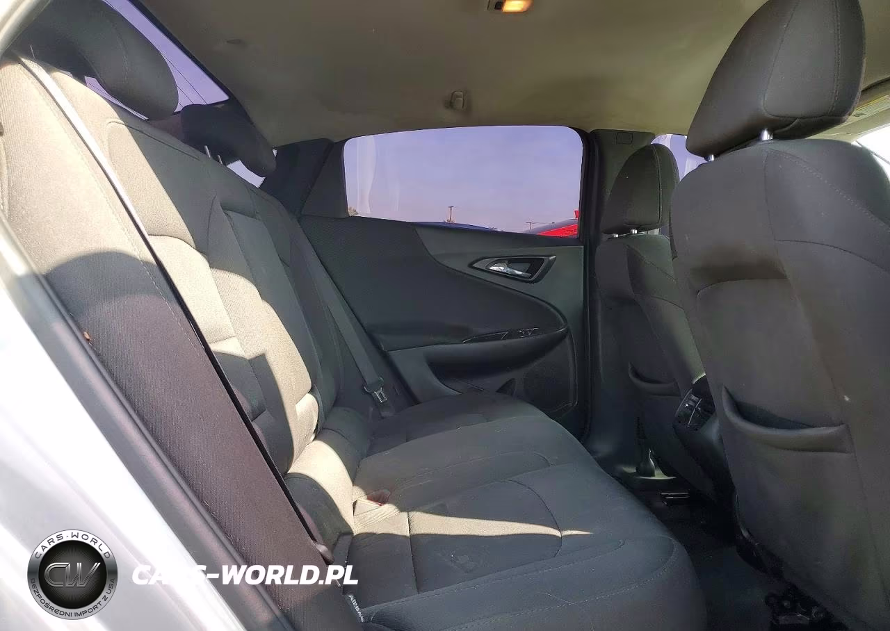 2018 Chevrolet Malibu Lt VIN:1G1ZD5ST8JF275042 - 10