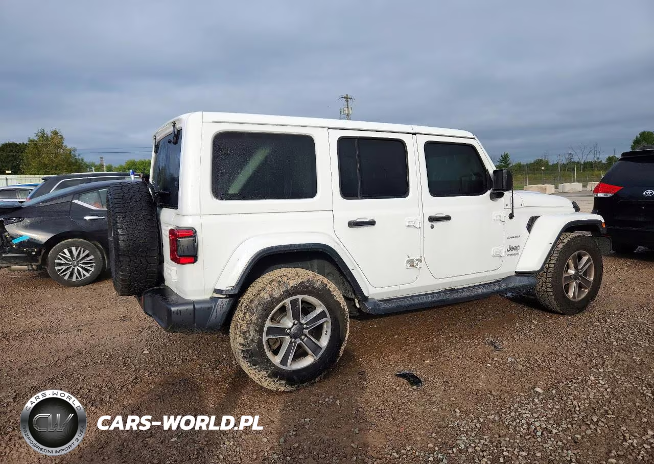 2018 Jeep Wrangler Unlimited Sahara VIN:1C4HJXEG4JW213918 - 3
