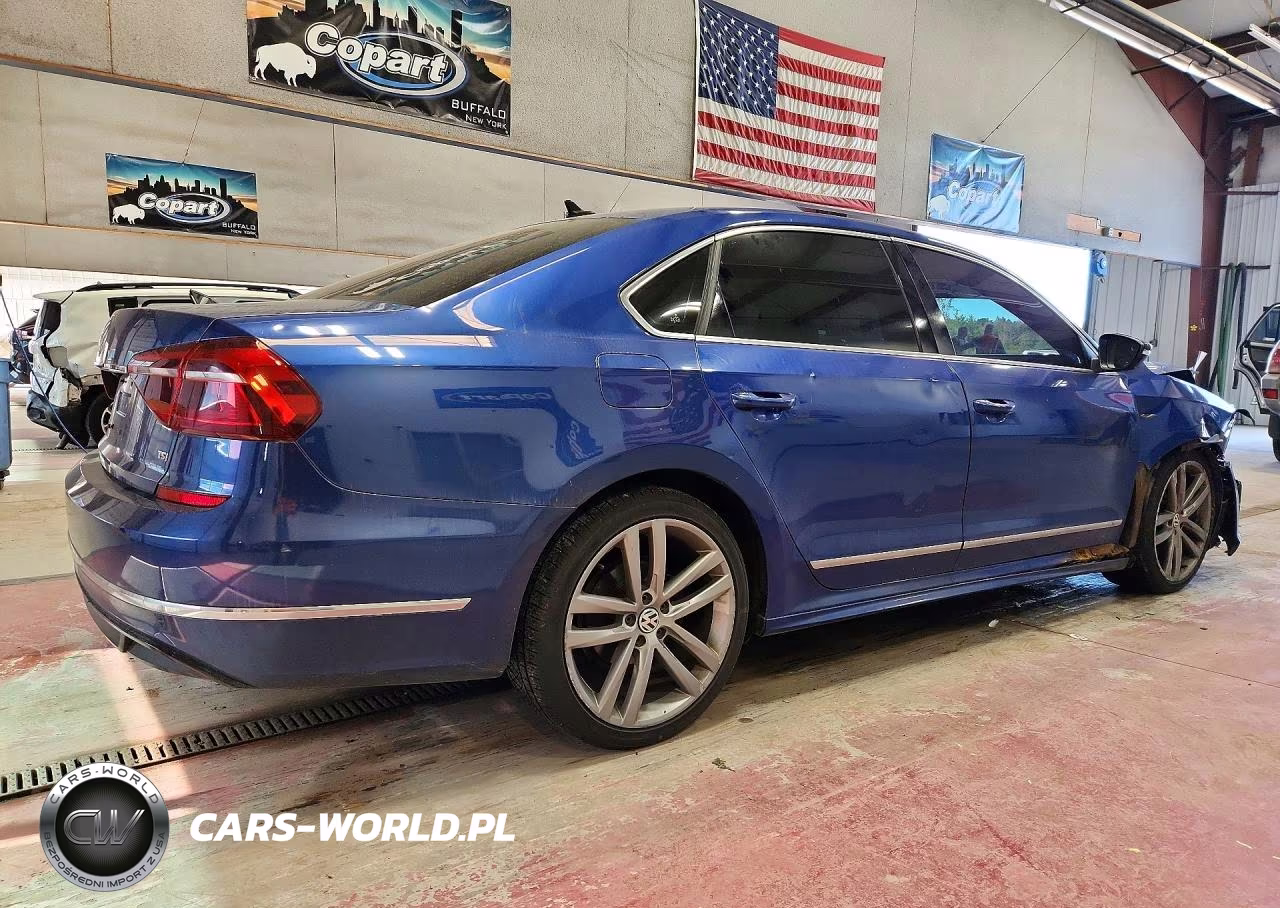 2017 Volkswagen Passat R-Line VIN:1VWDT7A31HC008707 - 3