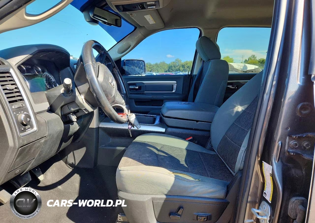 2018 Ram 1500 Slt VIN:3C6RR7LG9JG230705 - 7