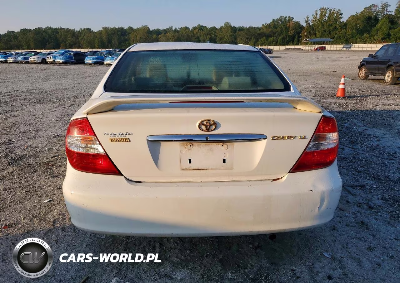 2002 Toyota Camry Le VIN:4T1BE32K72U025933 - 6