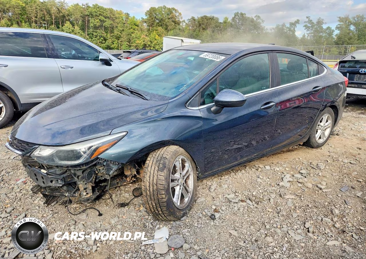 2017 Chevrolet Cruze Lt VIN:1G1BE5SM7H7136144 - 1