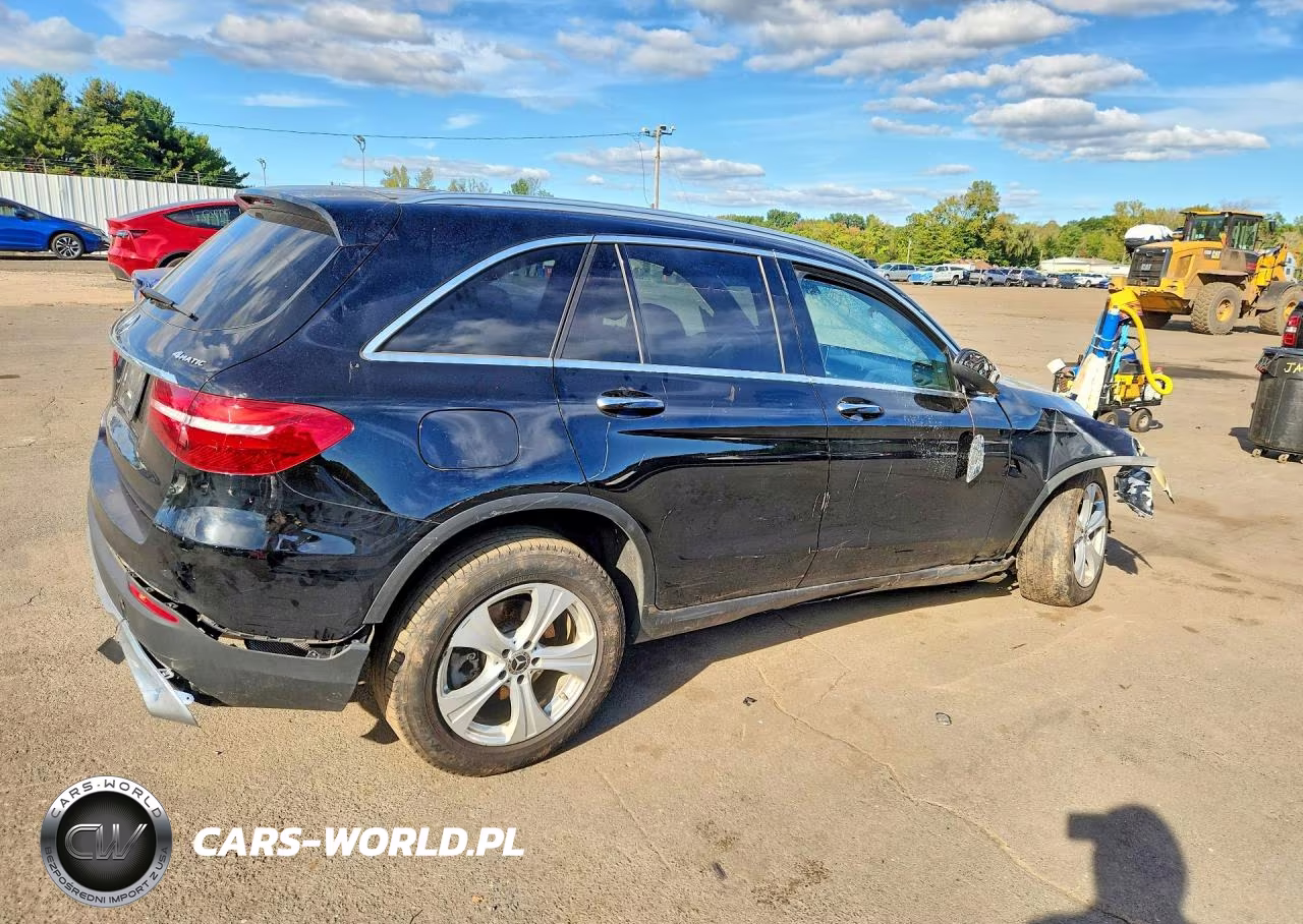 2018 Mercedes-Benz Glc 300 4Matic VIN:WDC0G4KB2JV107129 - 3
