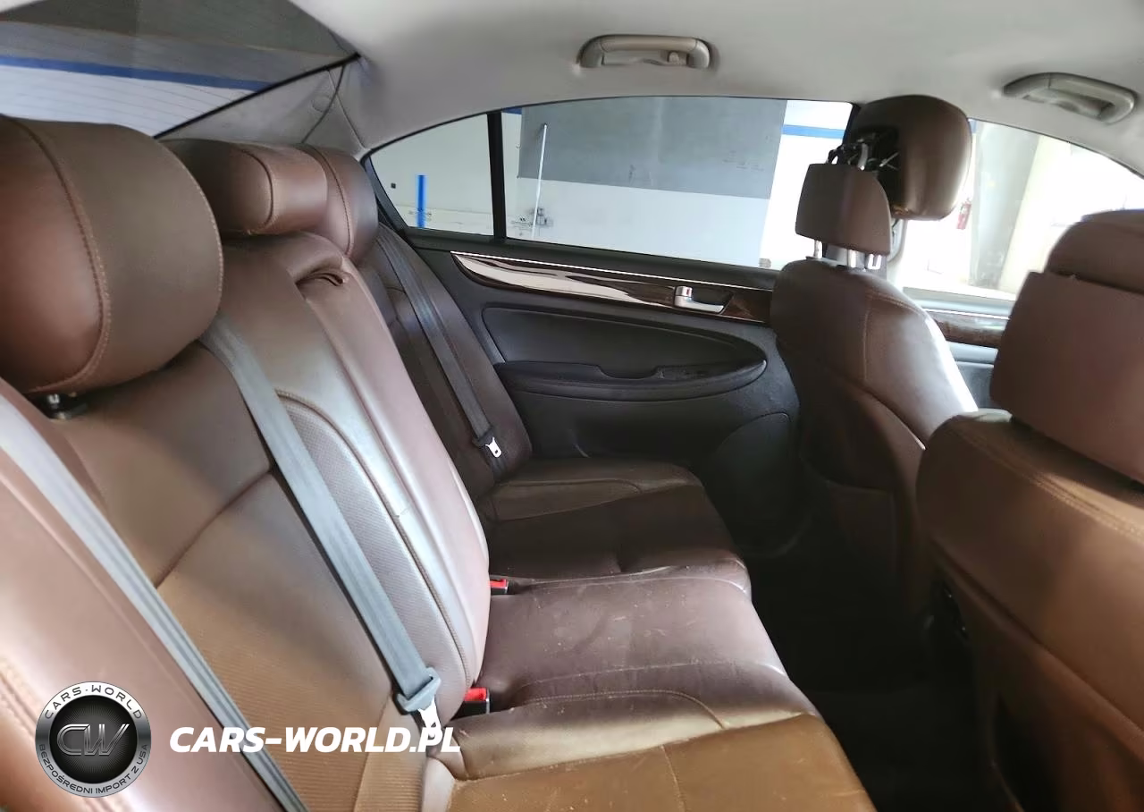 2012 Hyundai Genesis 3.8L VIN:KMHGC4DD1CU182097 - 10
