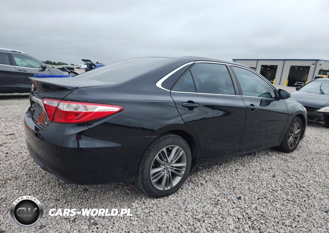 2017 Toyota Camry Se VIN:4T1BF1FKXHU447411 - 3
