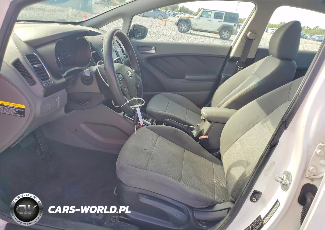 2017 Kia Forte Lx VIN:3KPFK4A78HE107114 - 7