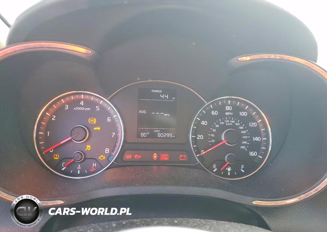 2017 Kia Forte Lx VIN:3KPFK4A78HE107114 - 9