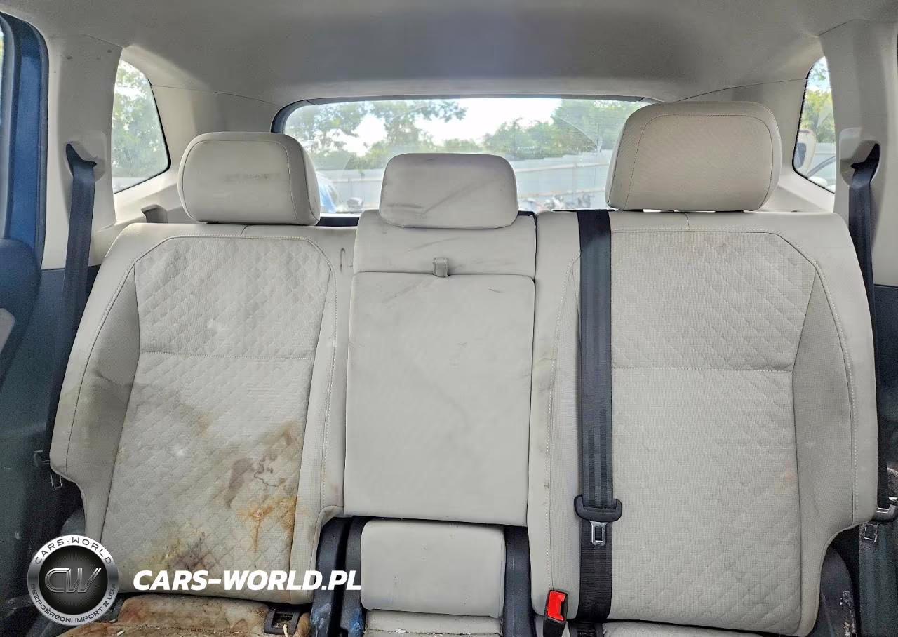 2019 Volkswagen Tiguan S VIN:3VV0B7AX0KM042314 - 10