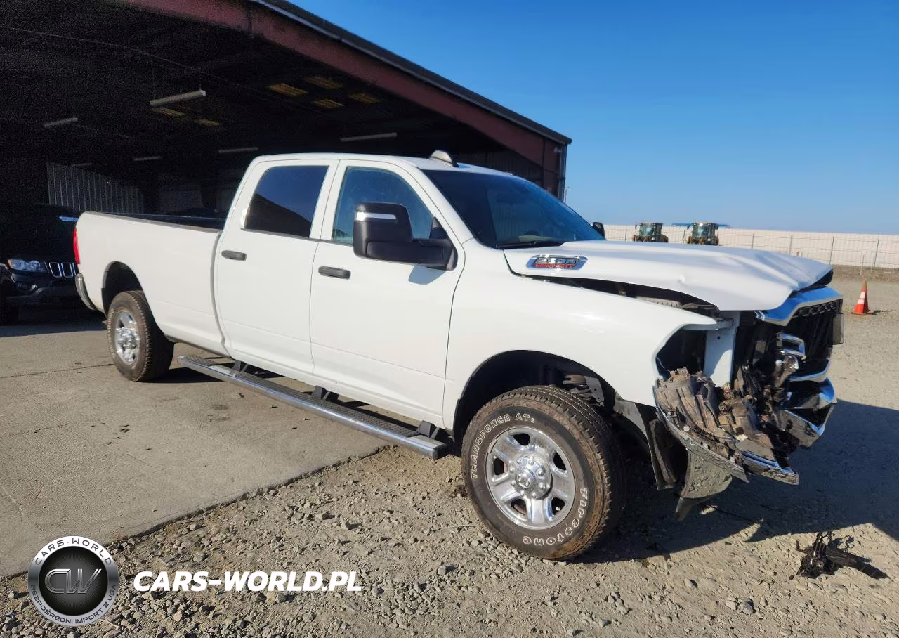 2024 Ram 2500 Tradesman VIN:3C6UR5HJ8RG398687 - 4