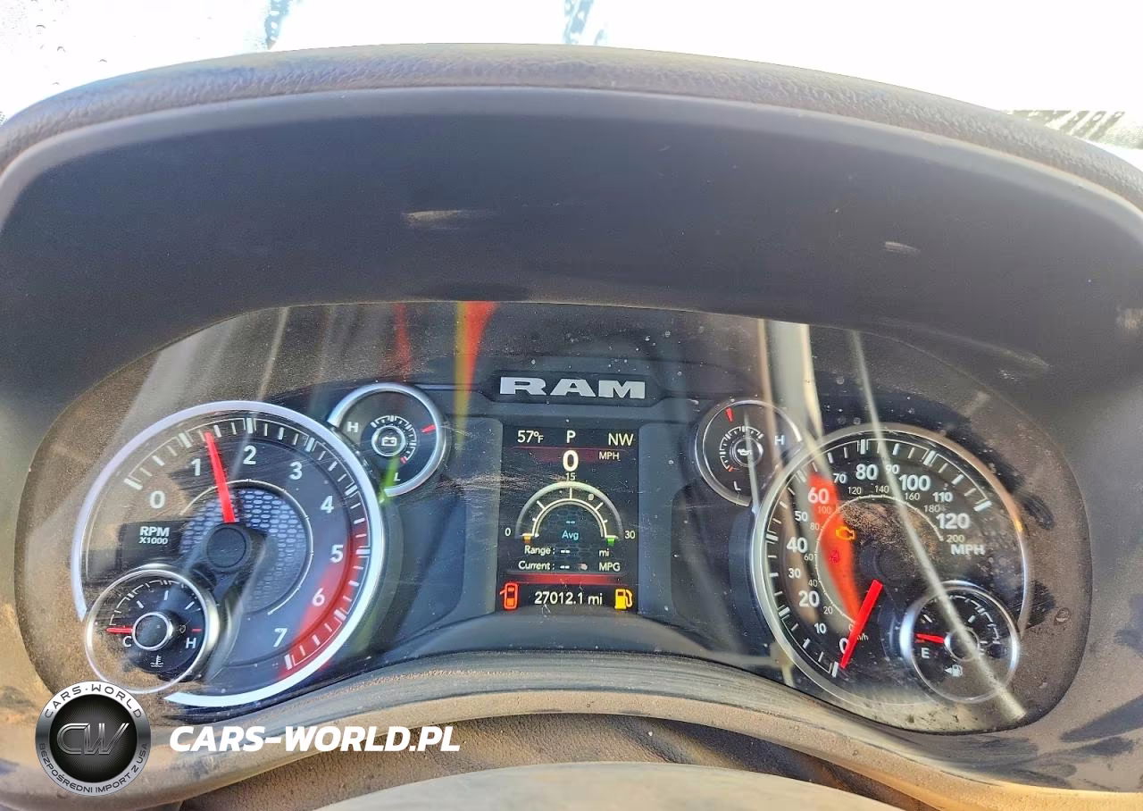 2024 Ram 2500 Tradesman VIN:3C6UR5HJ8RG398687 - 9