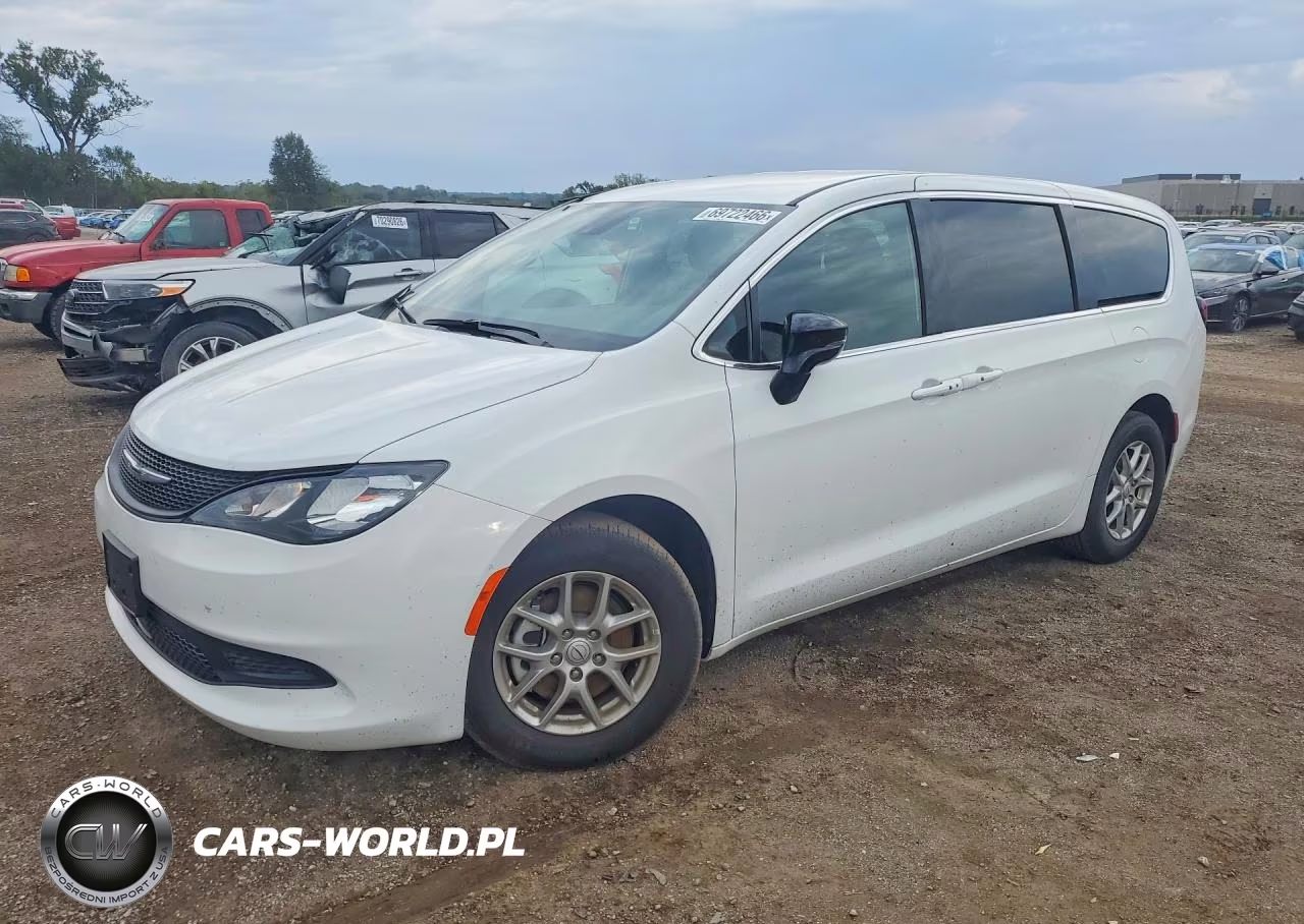 2026 Chrysler Voyager Lx VIN:2C4RC1CG1TR275304 - 1