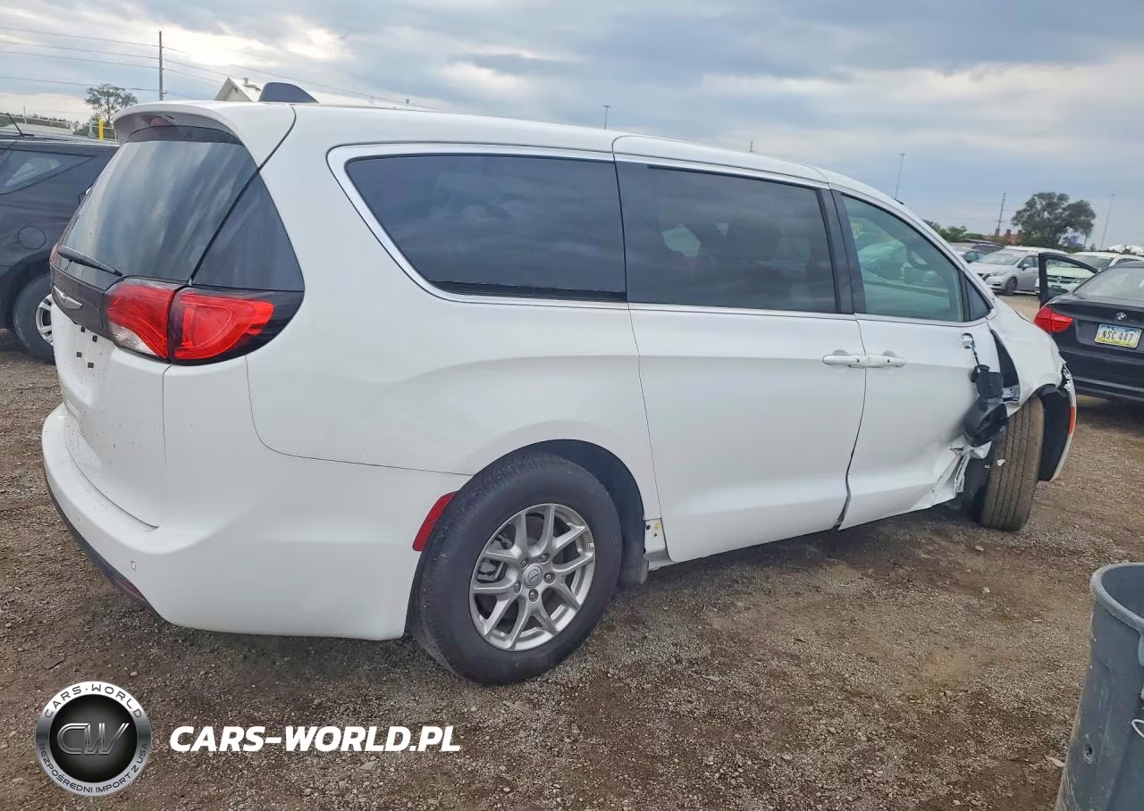 2026 Chrysler Voyager Lx VIN:2C4RC1CG1TR275304 - 3