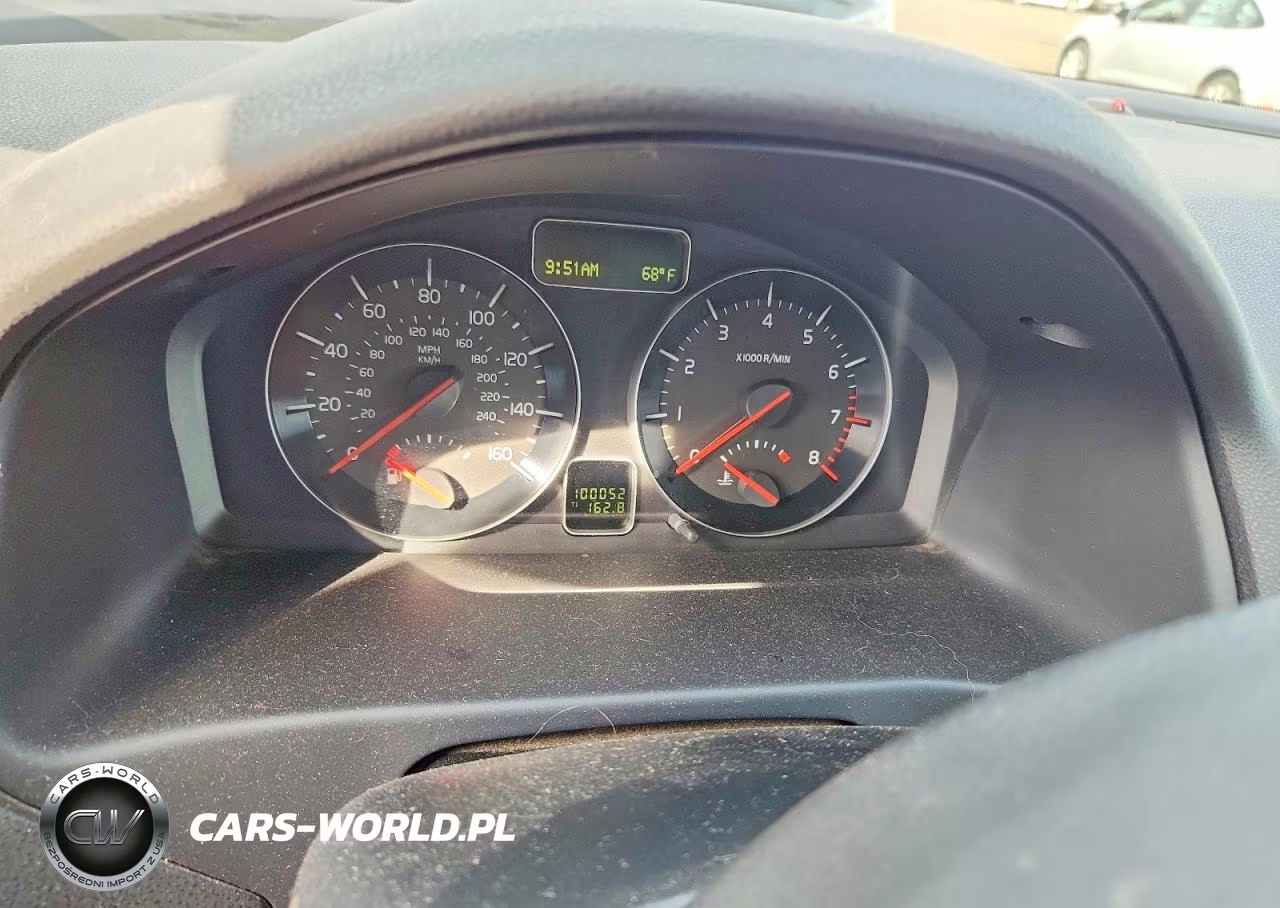 2013 Volvo C30 T5 VIN:YV1672MK1D2308859 - 9