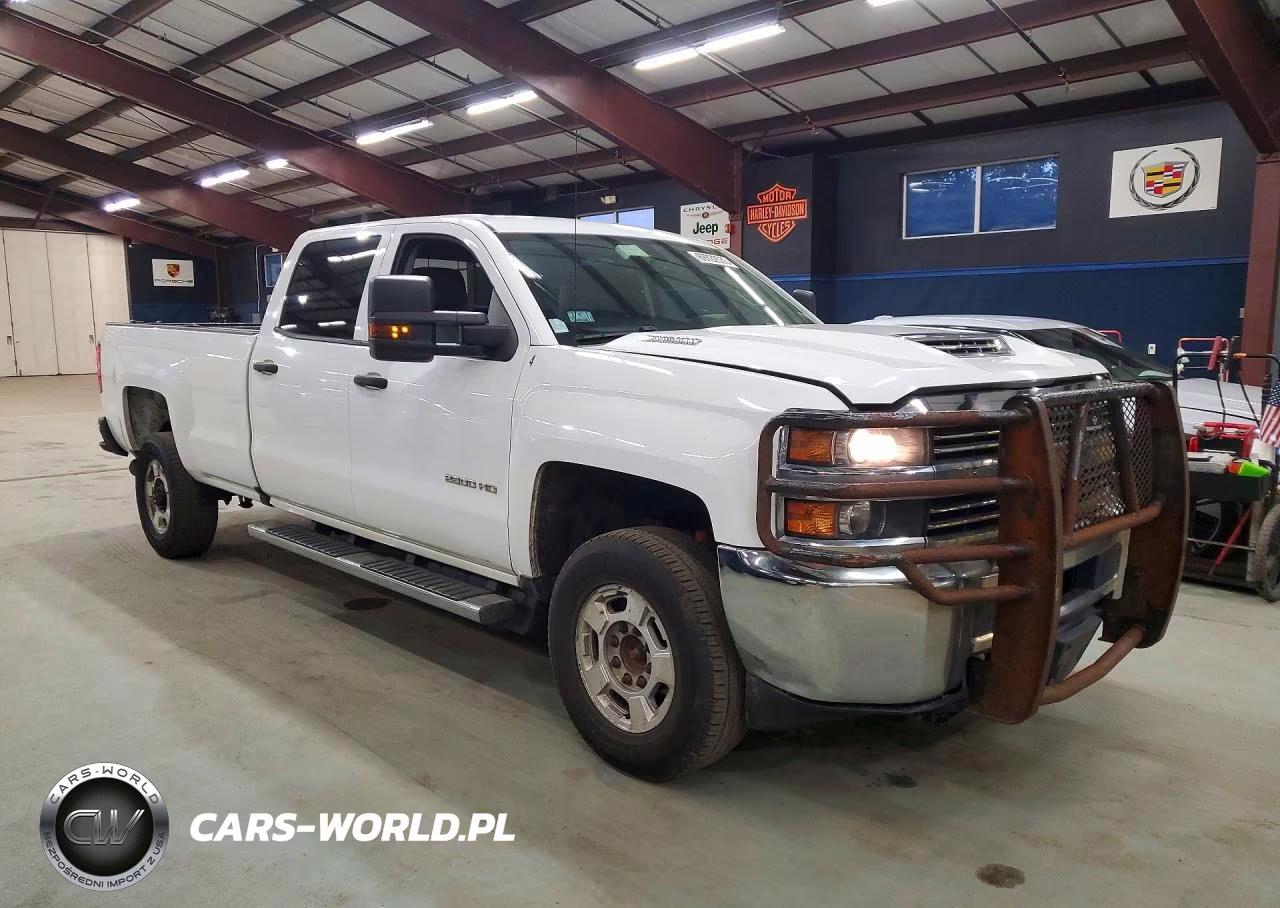 2017 Chevrolet Silverado K2500 Heavy Duty VIN:1GC1KUEYXHF216113 - 4