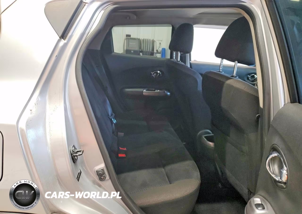 2011 Nissan Juke S VIN:JN8AF5MV7BT013551 - 11