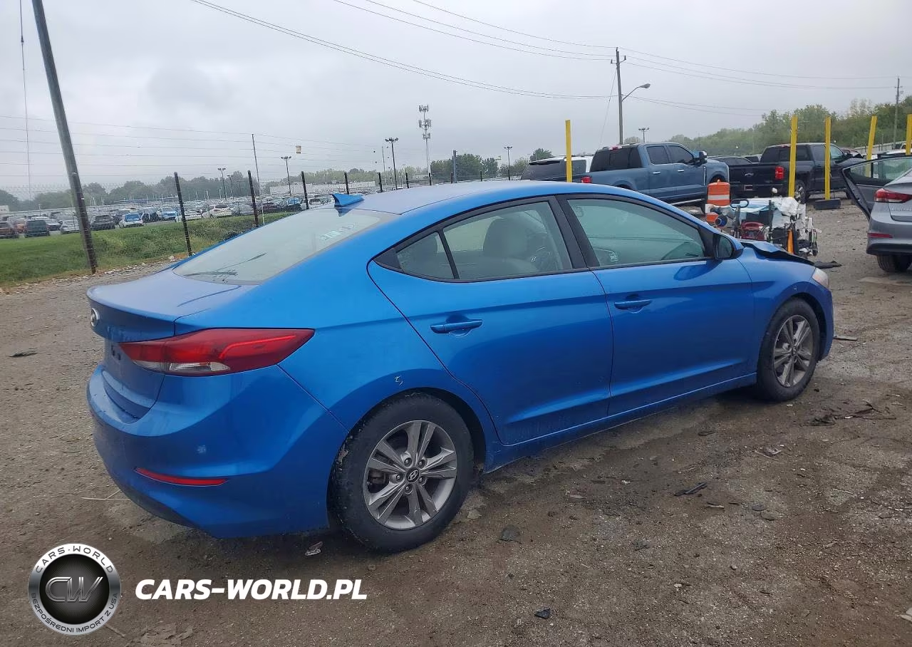 2018 Hyundai Elantra Sel VIN:5NPD84LFXJH387727 - 3
