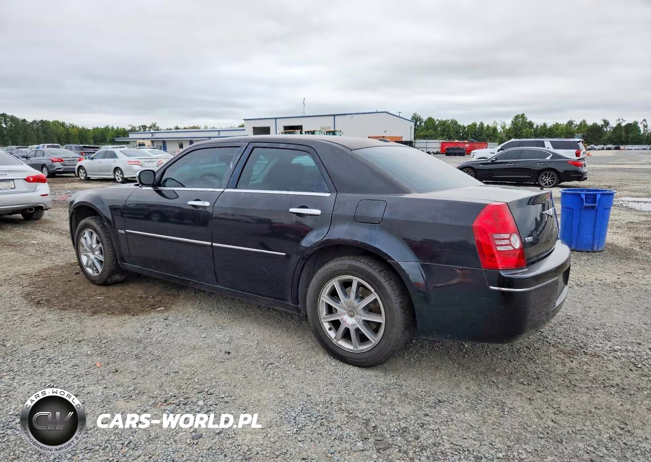 2010 Chrysler 300 Touring VIN:2C3CK5CV2AH147725 - 2