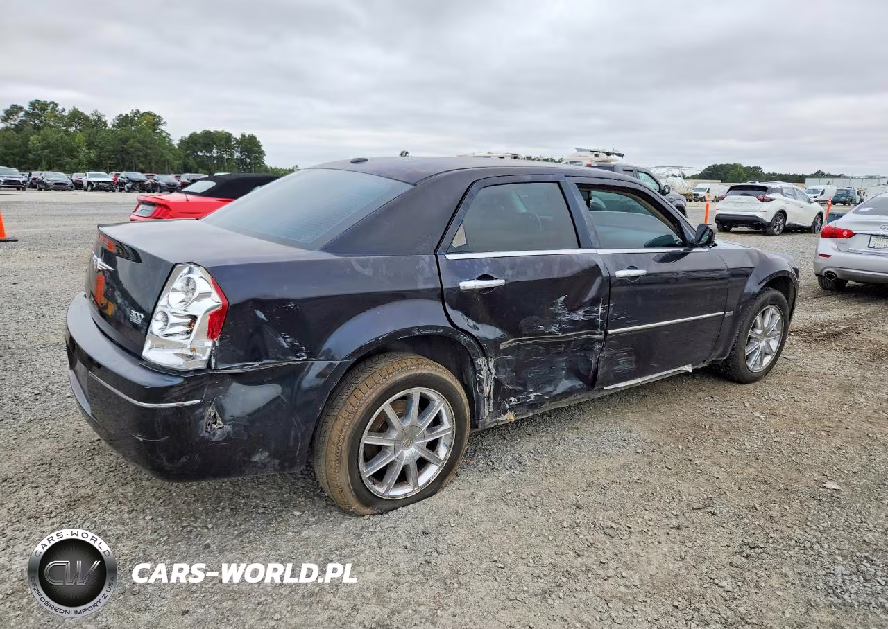 2010 Chrysler 300 Touring VIN:2C3CK5CV2AH147725 - 3