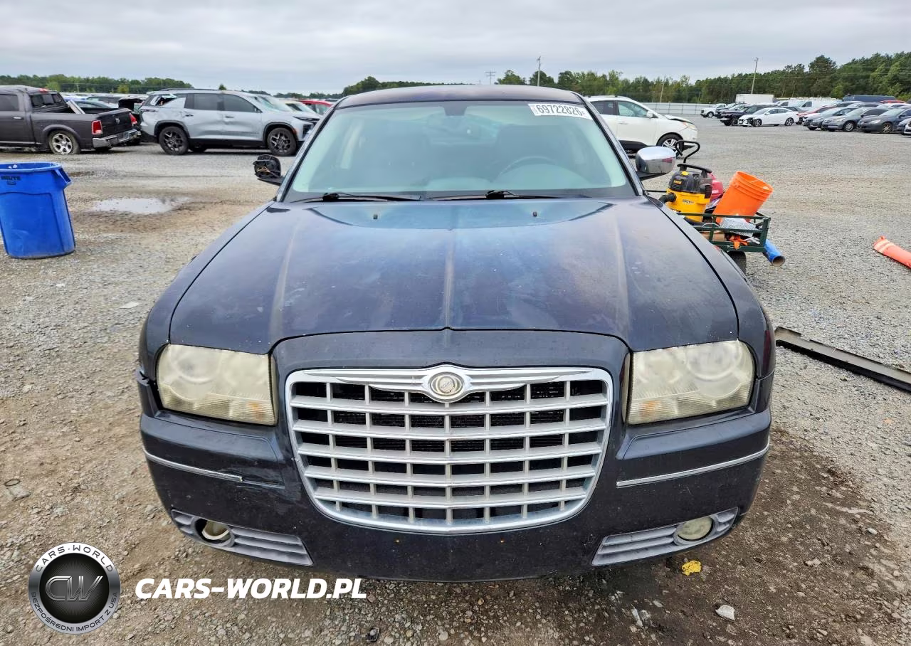 2010 Chrysler 300 Touring VIN:2C3CK5CV2AH147725 - 5