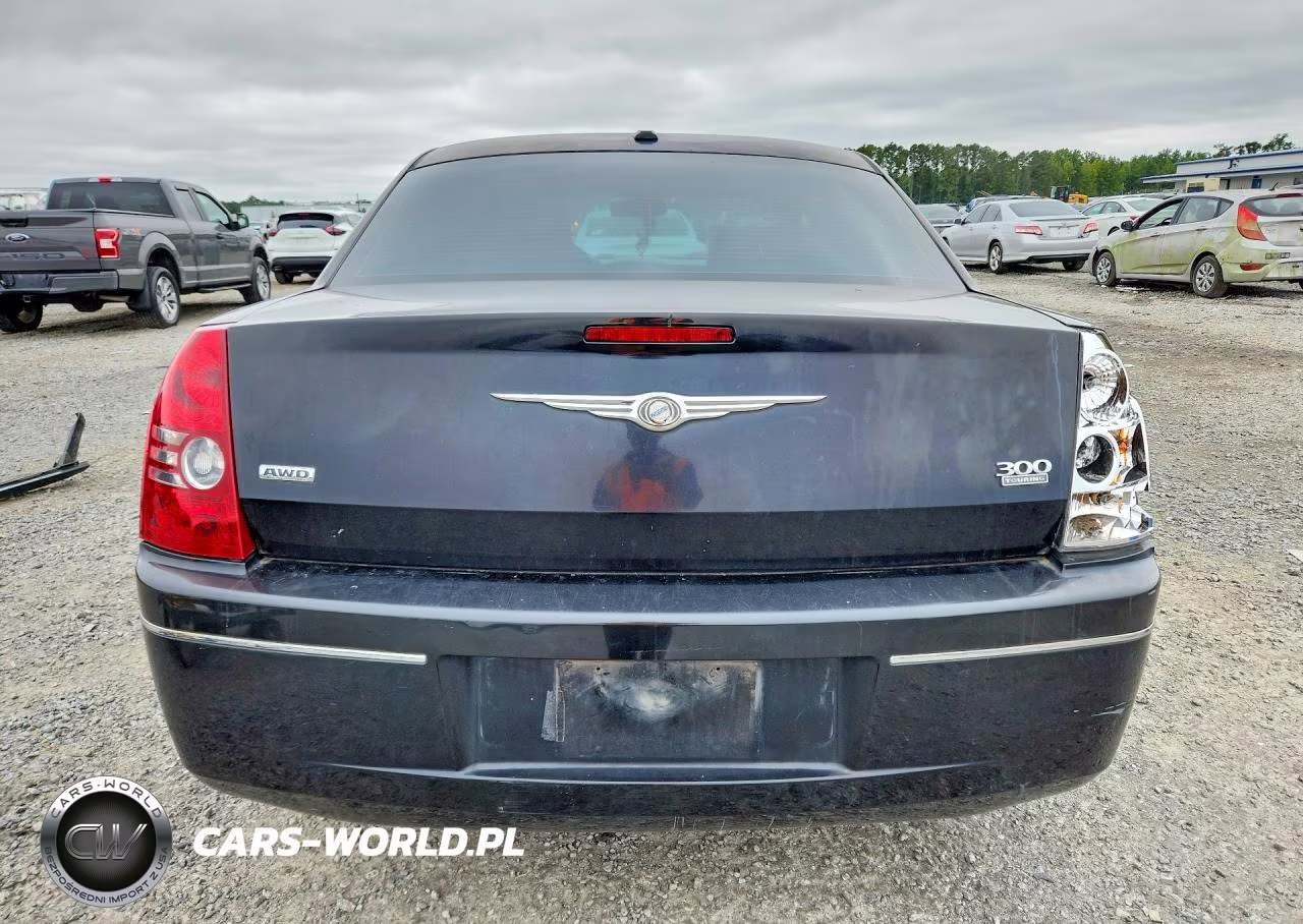 2010 Chrysler 300 Touring VIN:2C3CK5CV2AH147725 - 6